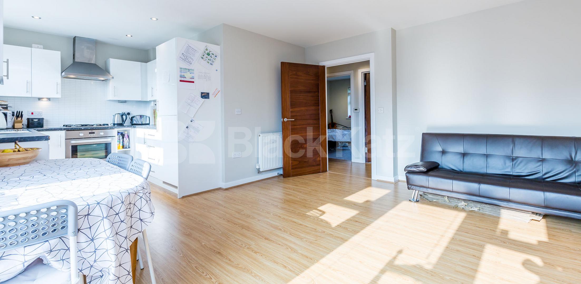 			2 Bedroom, 1 bath, 1 reception Apartment			 Gilson Place , Muswell Hill