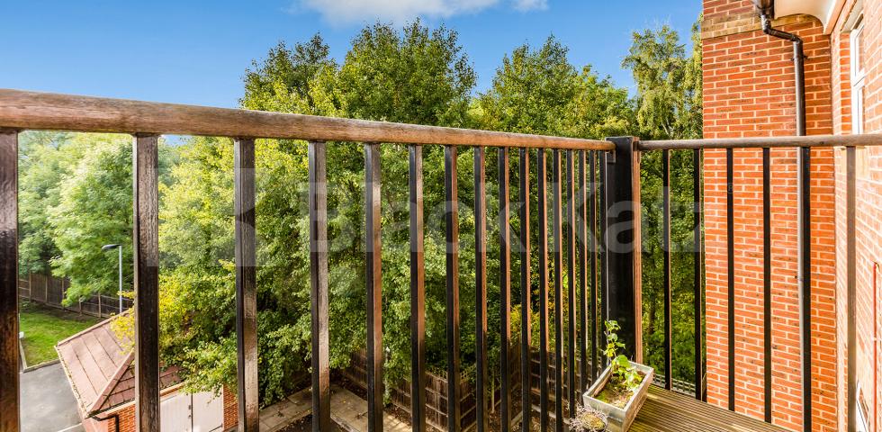 			2 Bedroom, 1 bath, 1 reception Apartment			 Gilson Place , Muswell Hill