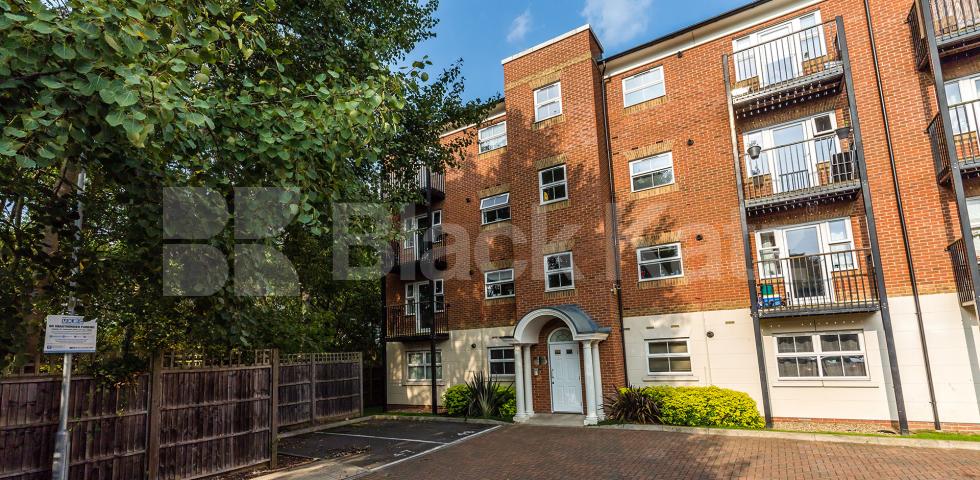 			2 Bedroom, 1 bath, 1 reception Apartment			 Gilson Place , Muswell Hill