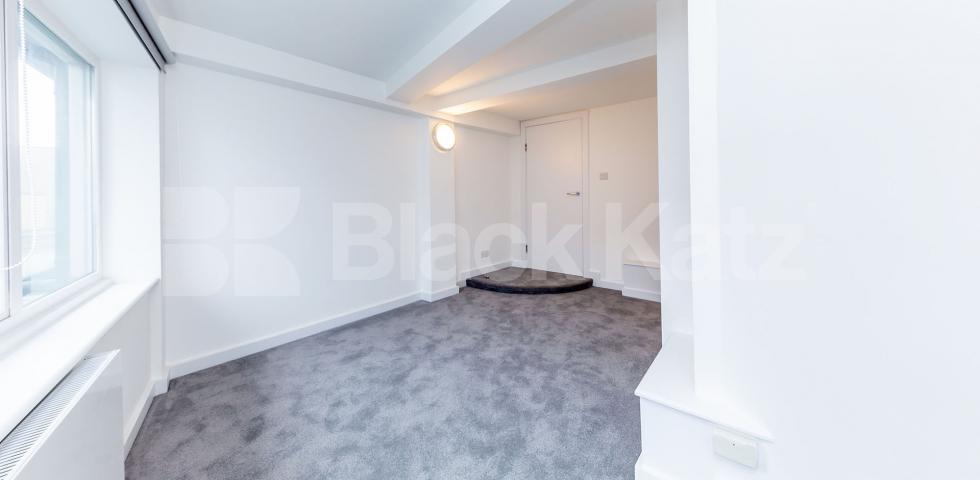 			STUNNING 2 BEDROOM WAREHOUSE APARTMENT, 2 Bedroom, 1 bath, 1 reception Apartment			 EAGLE HOUSE-EAGLE WHARF ROAD, OLD STREET-SHOREDITCH