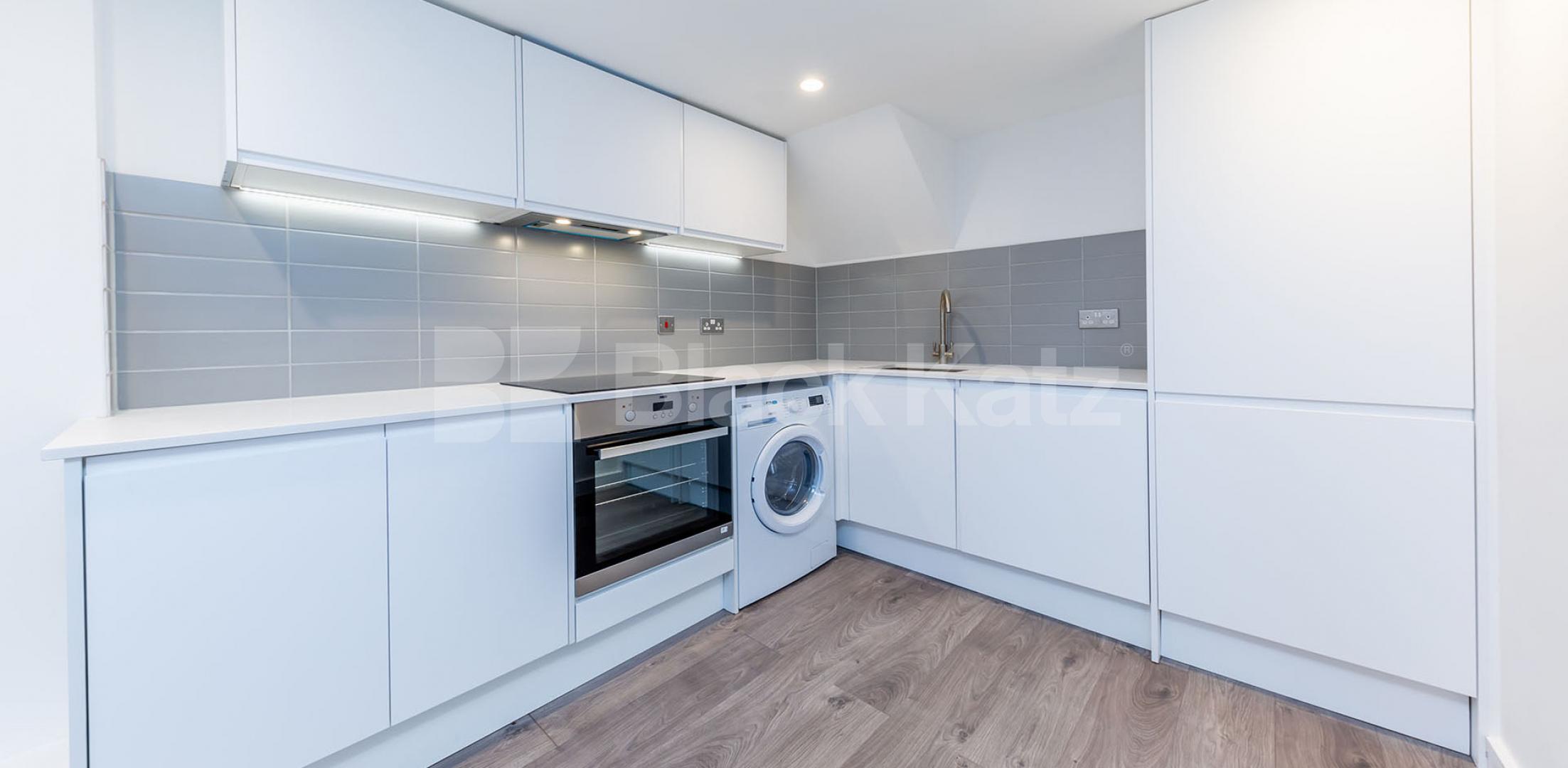 			STUNNING 2 BEDROOM WAREHOUSE APARTMENT, 2 Bedroom, 1 bath, 1 reception Apartment			 EAGLE HOUSE-EAGLE WHARF ROAD, OLD STREET-SHOREDITCH