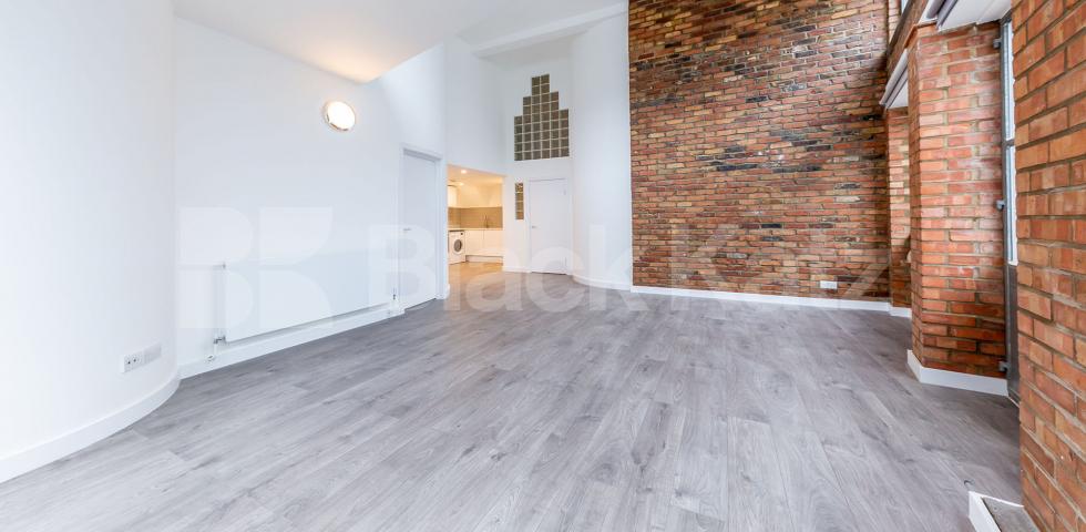 			STUNNING 2 BEDROOM WAREHOUSE APARTMENT, 2 Bedroom, 1 bath, 1 reception Apartment			 EAGLE HOUSE-EAGLE WHARF ROAD, OLD STREET-SHOREDITCH
