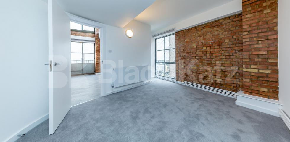 			STUNNING 2 BEDROOM WAREHOUSE APARTMENT, 2 Bedroom, 1 bath, 1 reception Apartment			 EAGLE HOUSE-EAGLE WHARF ROAD, OLD STREET-SHOREDITCH
