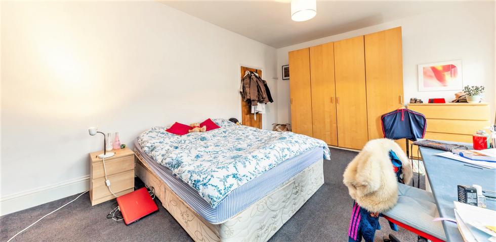 			3 Bedroom, 1 bath, 1 reception Flat			 Portnall Road , QUEENS PARK