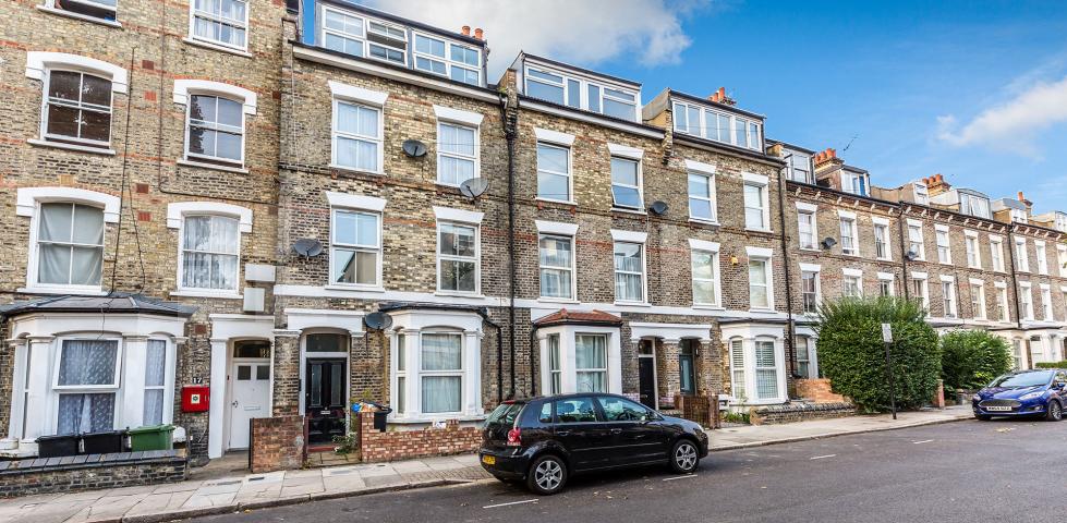 			3 Bedroom, 1 bath, 1 reception Apartment			 Moray Road  , FINSBURY PARK-STROUD GREEN 