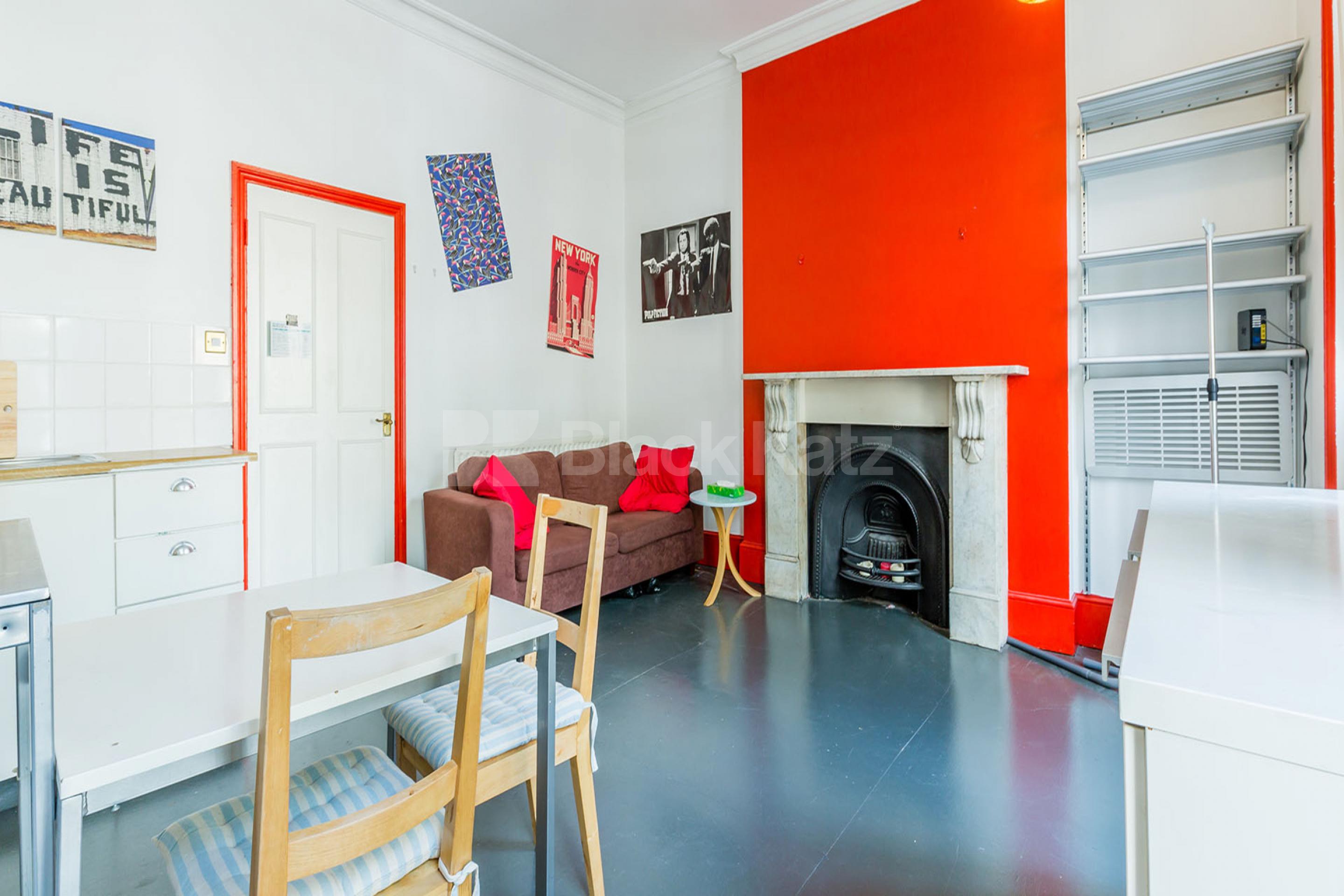 Minutes to Angel station and located within walking distance to Old Street  City Road, Angel  EC1V
