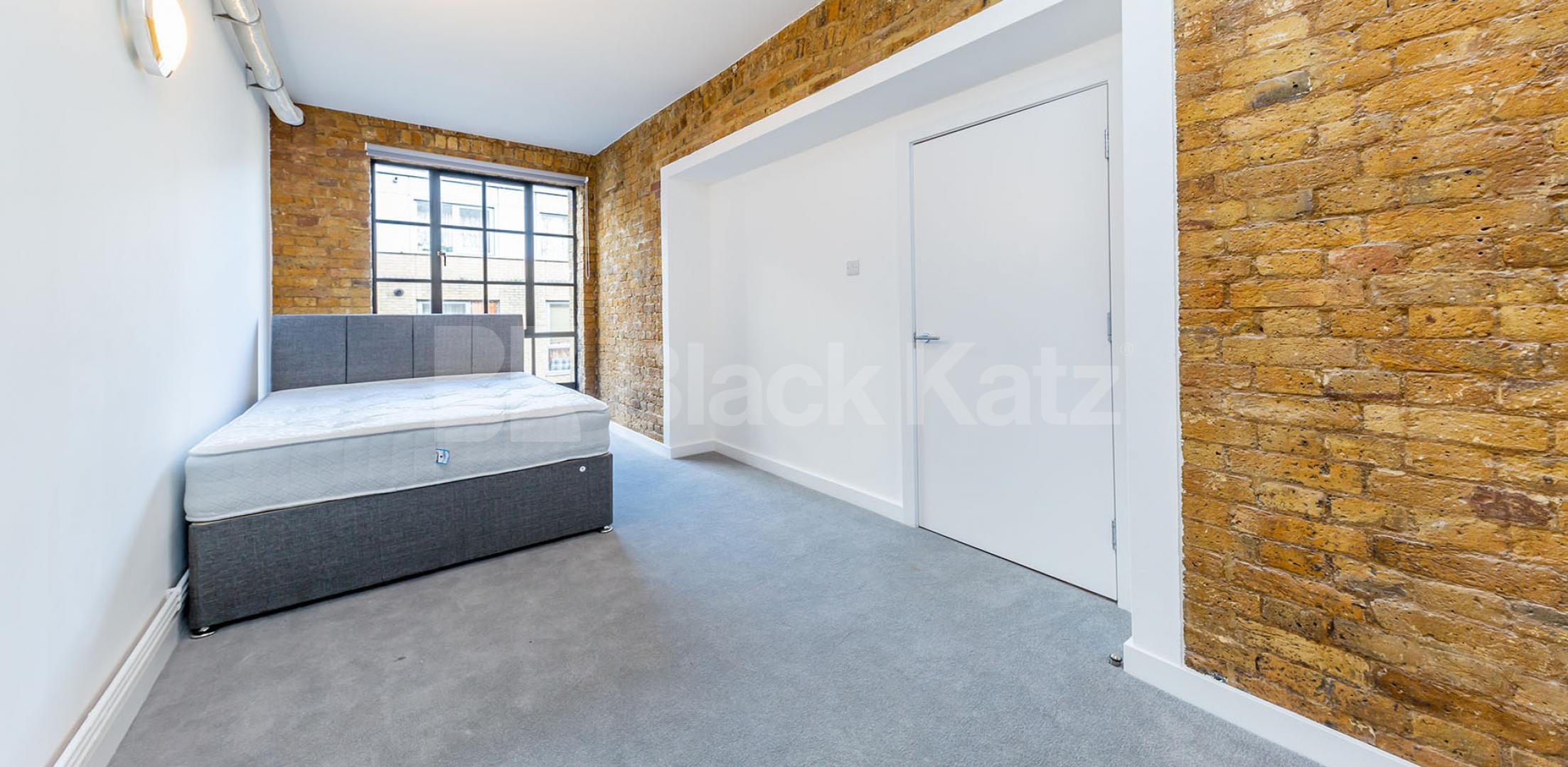 			2 BED 2 BATH WAREHOUSE APARTMENT , 2 Bedroom, 1 bath, 1 reception Apartment			 SPRINGFIELD HOUSE LOFTS-TYSSEN STREET, DALSTON/HAGGERSTON