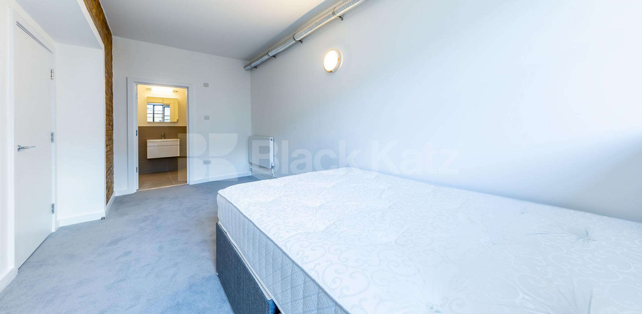 			2 BED 2 BATH WAREHOUSE APARTMENT , 2 Bedroom, 1 bath, 1 reception Apartment			 SPRINGFIELD HOUSE LOFTS-TYSSEN STREET, DALSTON/HAGGERSTON