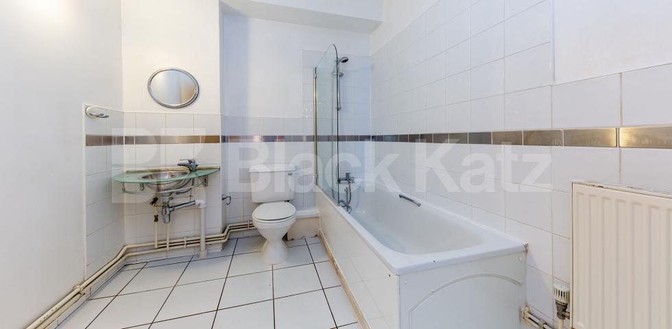 			PERFECT FOR 3 SHARERS!, 3 Bedroom, 1 bath, 1 reception Flat			 SPRINGFIELD HOUSE LOFTS-TYSSEN STREET, DALSTON-HAGGERSTON-SHOREDITCH