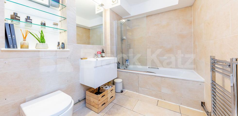 			STUNNING 1 BED WAREHOUSE APARTMENT, 1 Bedroom, 1 bath, 1 reception Apartment			 ABILITY VIEW-KINGSLAND ROAD, HAGGERSTON/HOXTON