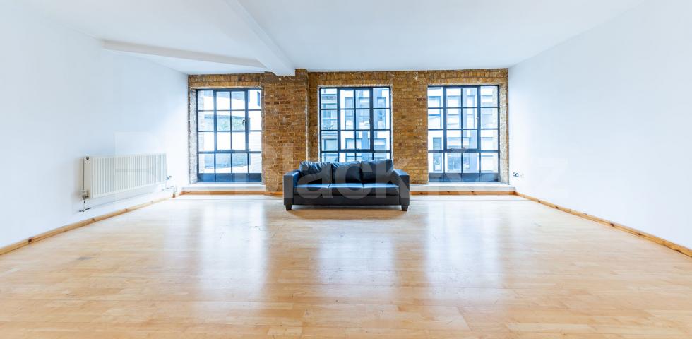 			PERFECT FOR 3 SHARERS!, 3 Bedroom, 1 bath, 1 reception Flat			 SPRINGFIELD HOUSE LOFTS-TYSSEN STREET, DALSTON-HAGGERSTON-SHOREDITCH
