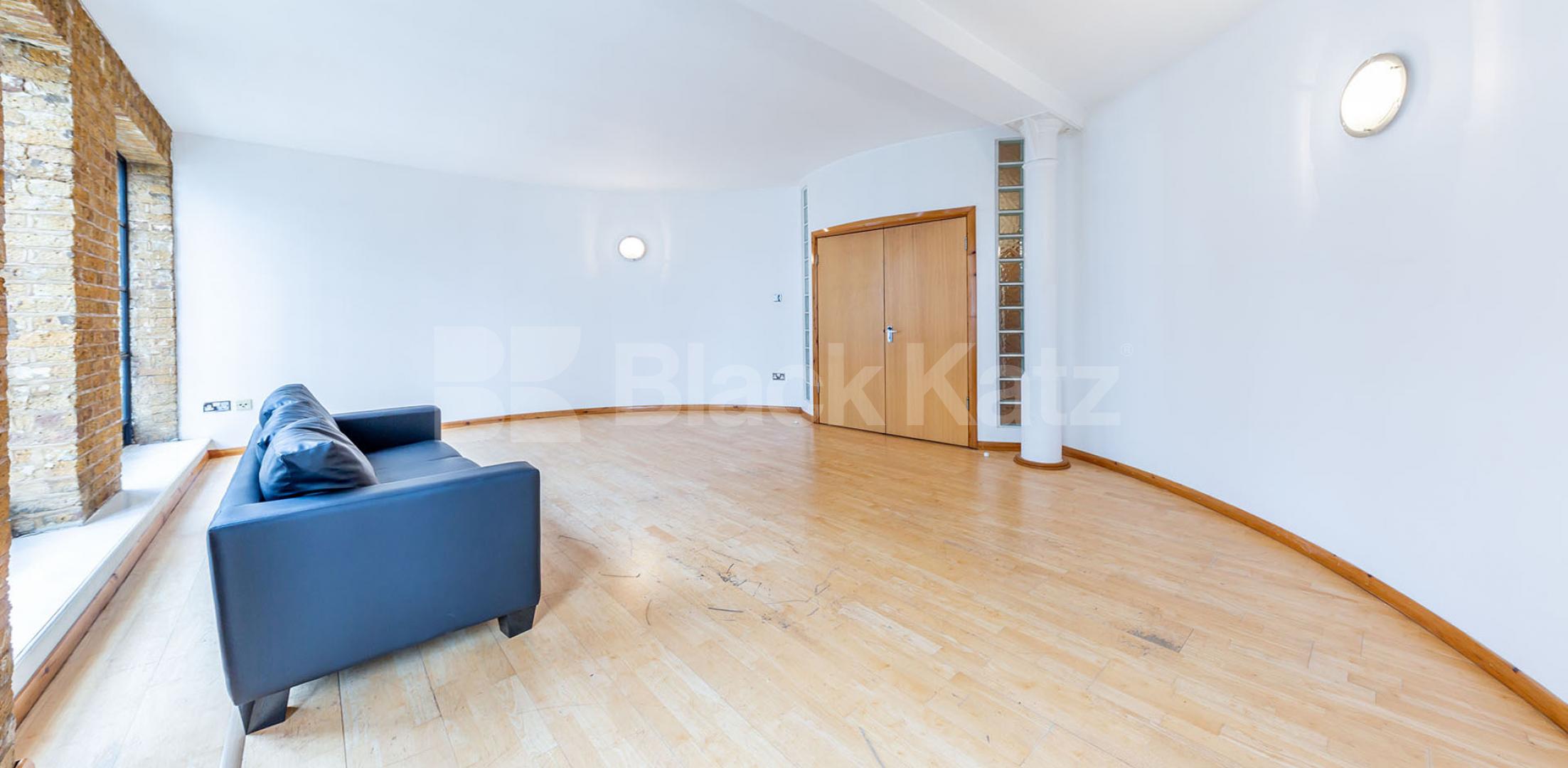 			PERFECT FOR 3 SHARERS!, 3 Bedroom, 1 bath, 1 reception Flat			 SPRINGFIELD HOUSE LOFTS-TYSSEN STREET, DALSTON-HAGGERSTON-SHOREDITCH