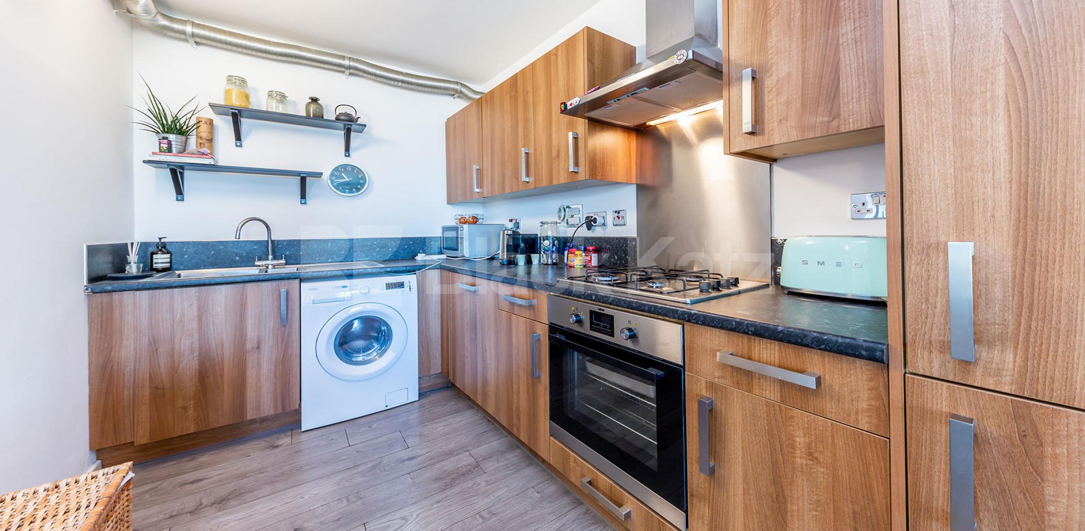 			STUNNING 1 BED WAREHOUSE APARTMENT, 1 Bedroom, 1 bath, 1 reception Apartment			 ABILITY VIEW-KINGSLAND ROAD, HAGGERSTON/HOXTON