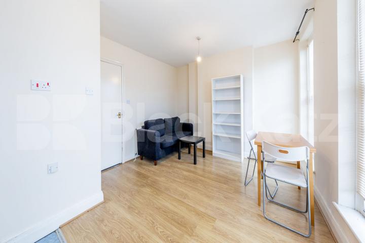 Located in Angel is this charming 1 bedroom property close to Angel Station  Chapel Market, Angel