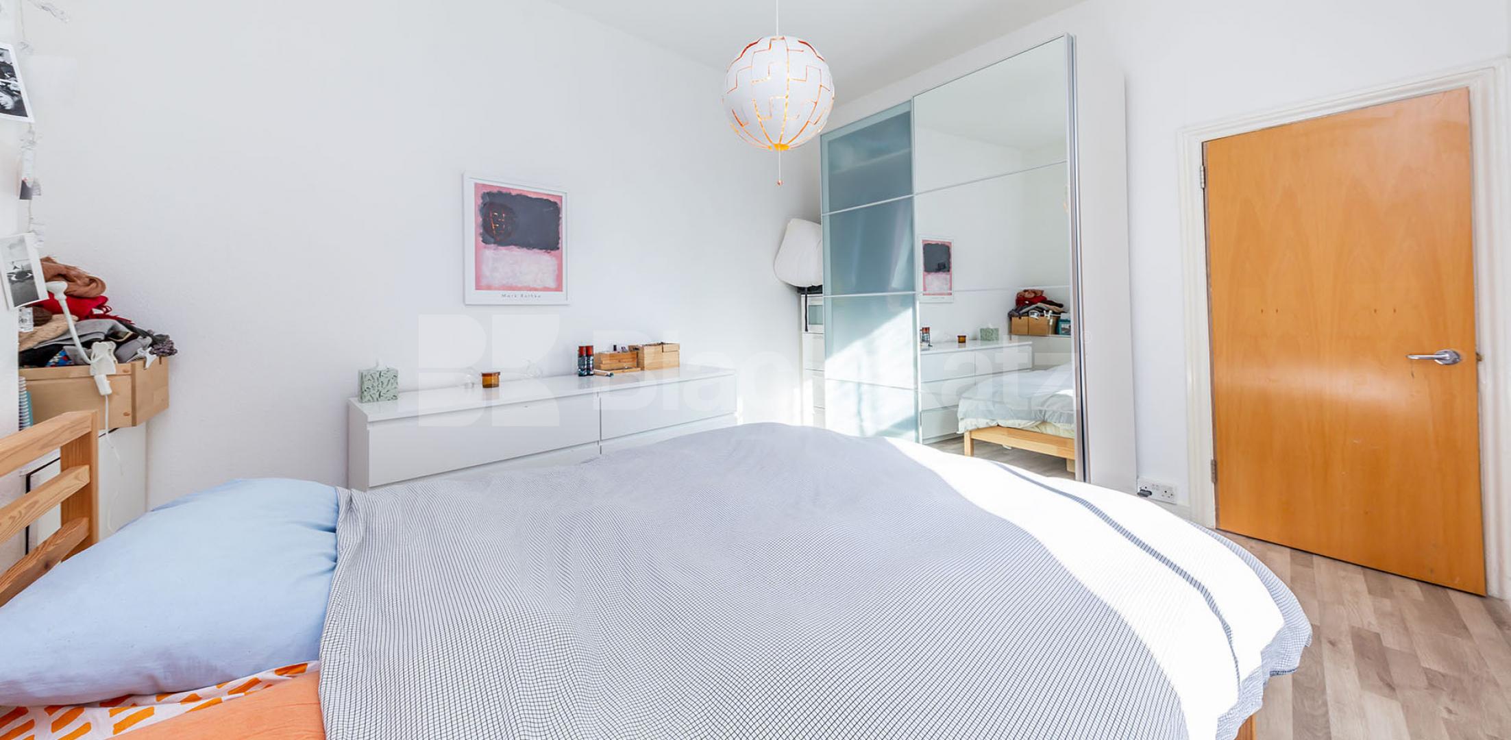 Splendidly refreshing 2 Bedroom in Alexandra Gardens N10