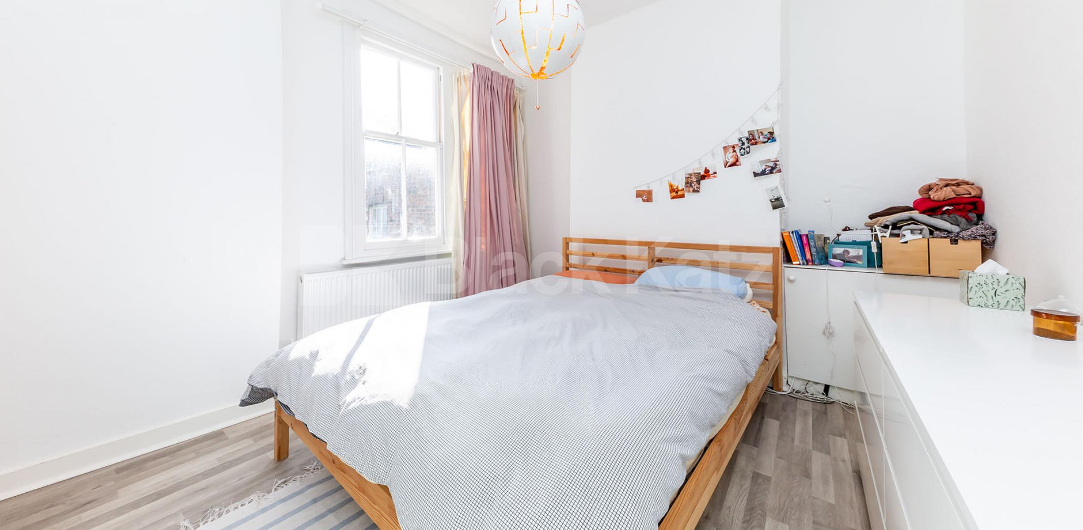 			2 Bedroom, 1 bath, 1 reception Maisonette			 Alexandra Gardens, Muswell Hill