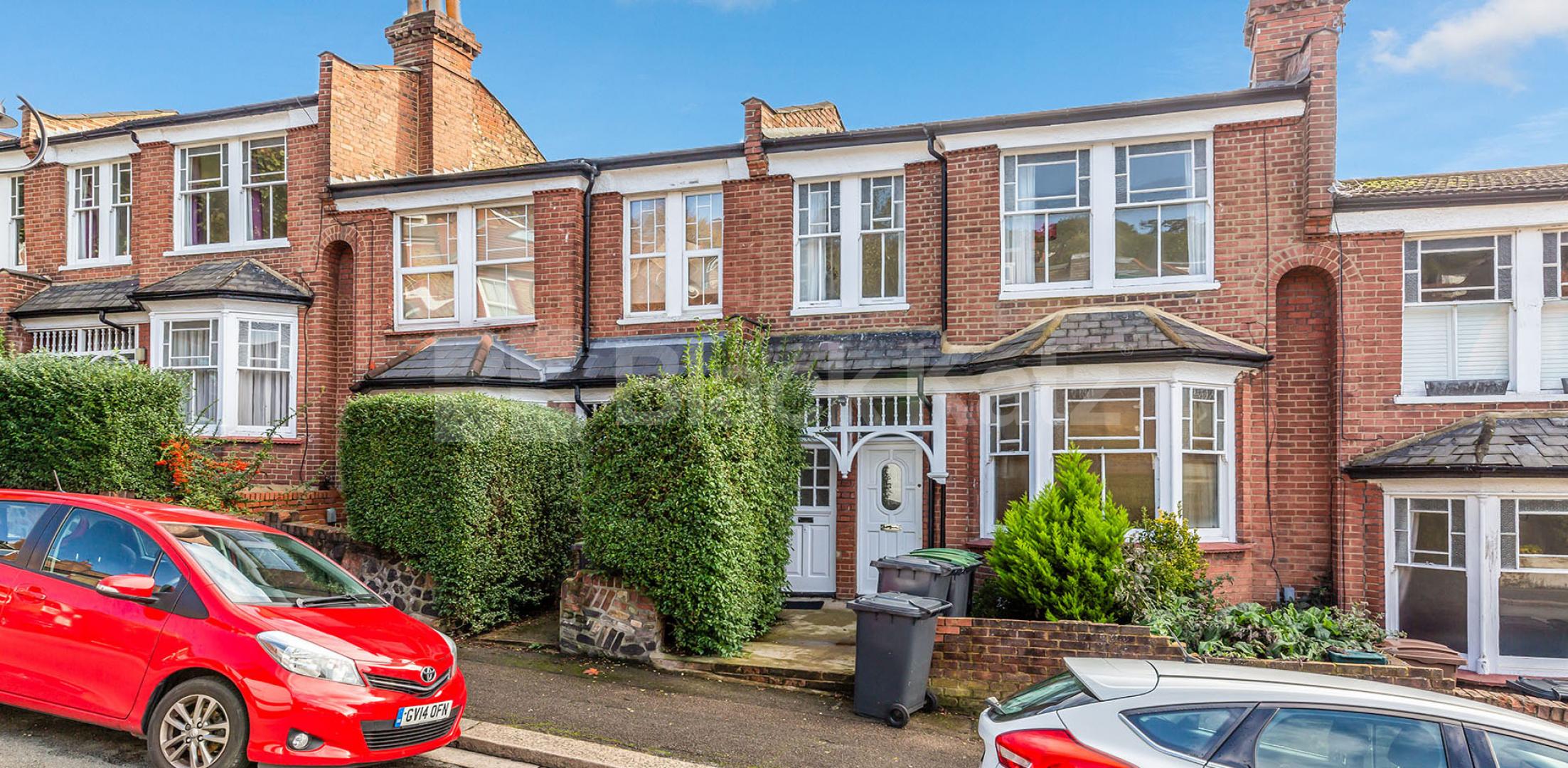 located on a sought after road in Muswell Hill and close to amenities  Alexandra Gardens, Muswell Hill 