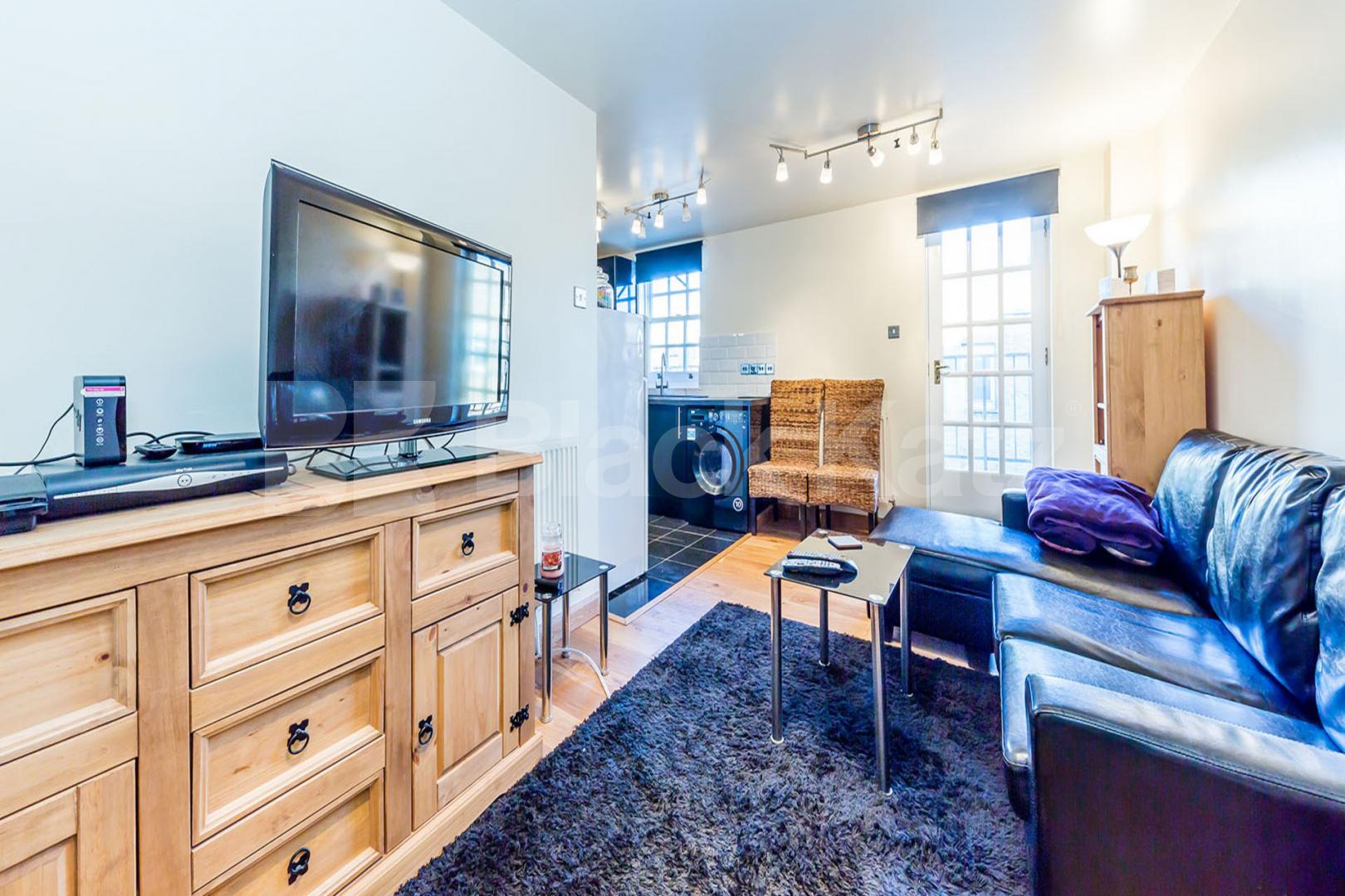 located on Chapel Market a modern and stylish 1 bedroom property with balcony Chapel Market, Angel