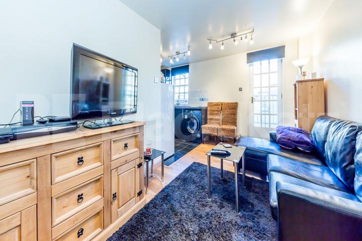located on Chapel Market a modern and stylish 1 bedroom property with balcony Chapel Market, Angel