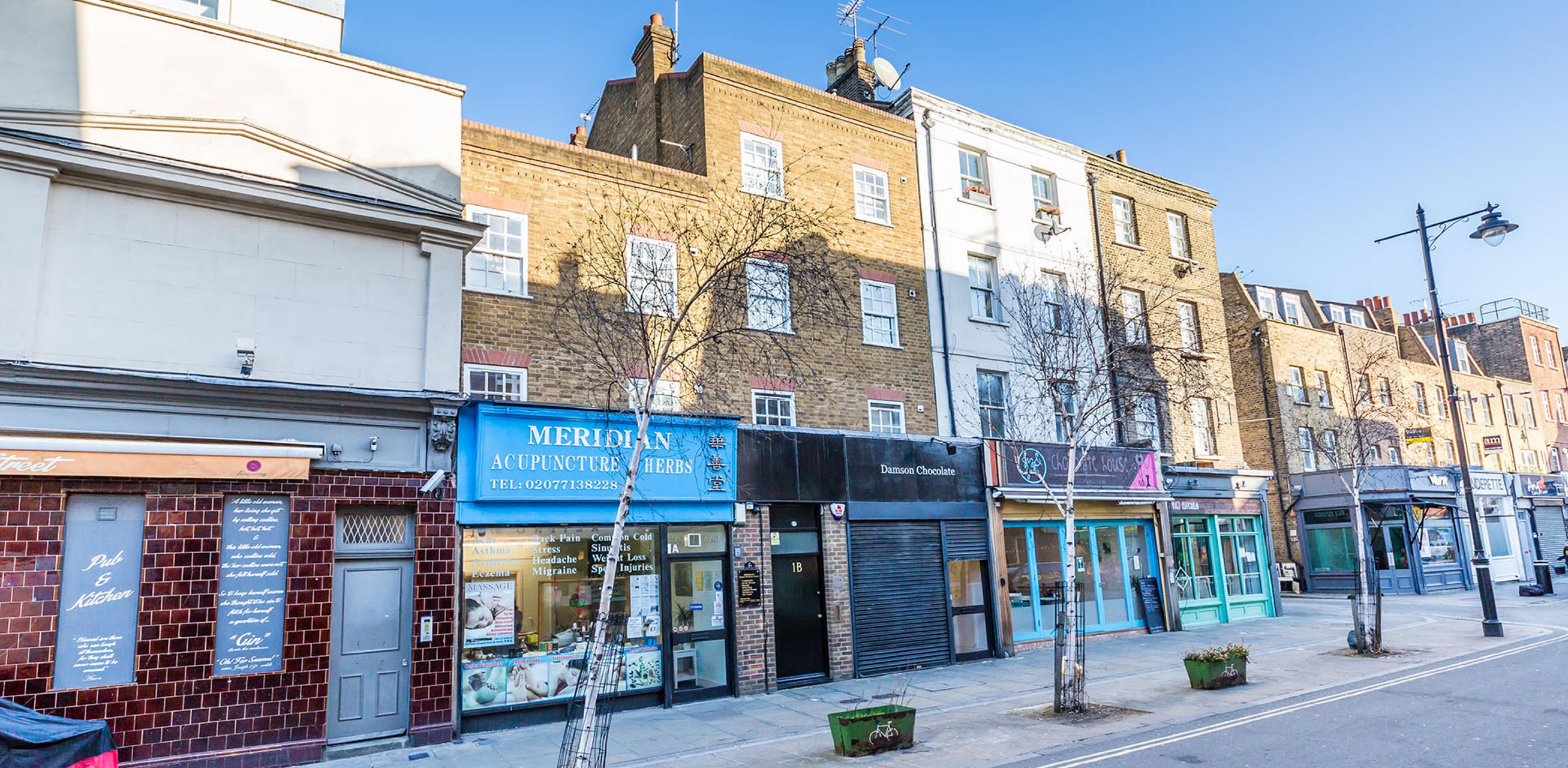 Amazing one bedroom flat with a stylish open plan lounge and modern kitchen Chapel Market, Angel N1
