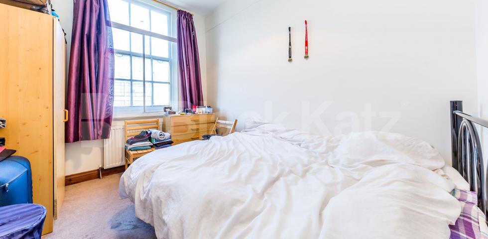 			NEW INSTRUCTION!, 2 Bedroom, 1 bath, 1 reception Apartment			 High Road, Wood Green 