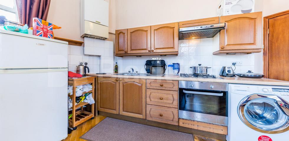 			NEW INSTRUCTION!, 2 Bedroom, 1 bath, 1 reception Apartment			 High Road, Wood Green 