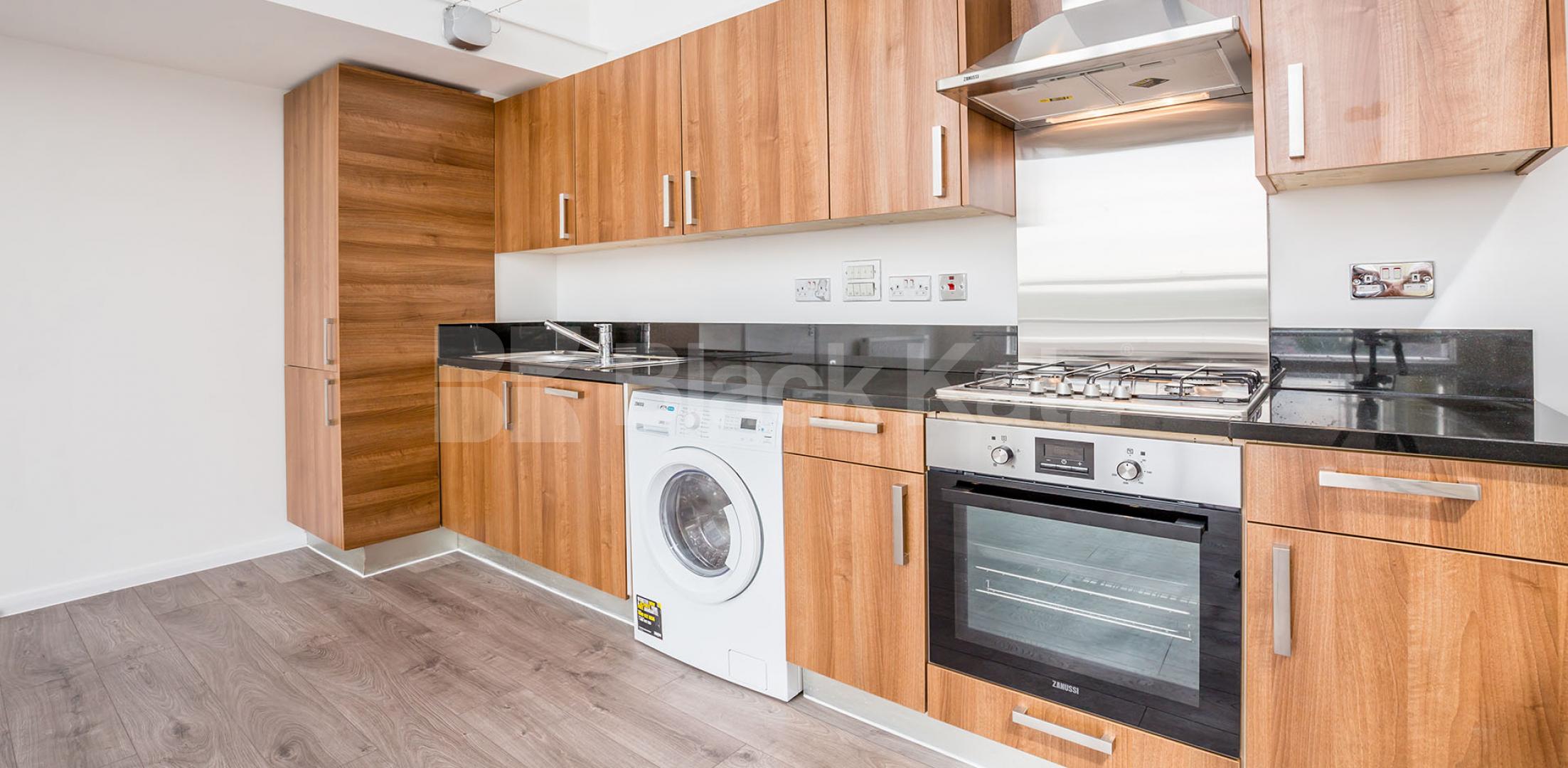 			STUNNING WAREHOUSE APARTMENT, 2 Bedroom, 1 bath, 1 reception Flat			 ABILITY PLAZA-KINGSLAND ROAD, DALSTON/HAGGERSTON