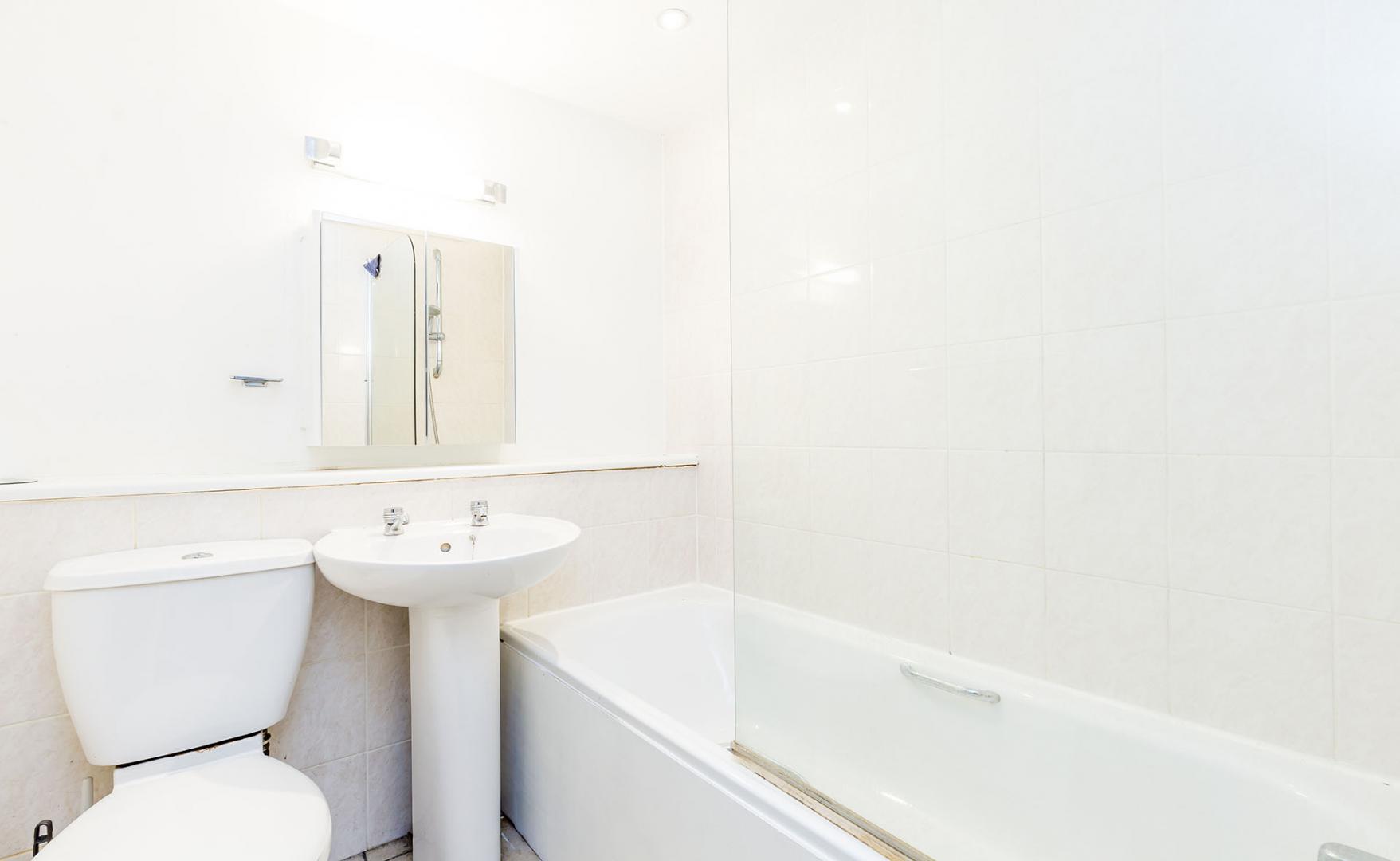 			Private Roof Terrace, 3 Bedroom, 1 bath, 1 reception Flat			 Claremont Road, CRICKLEWOOD