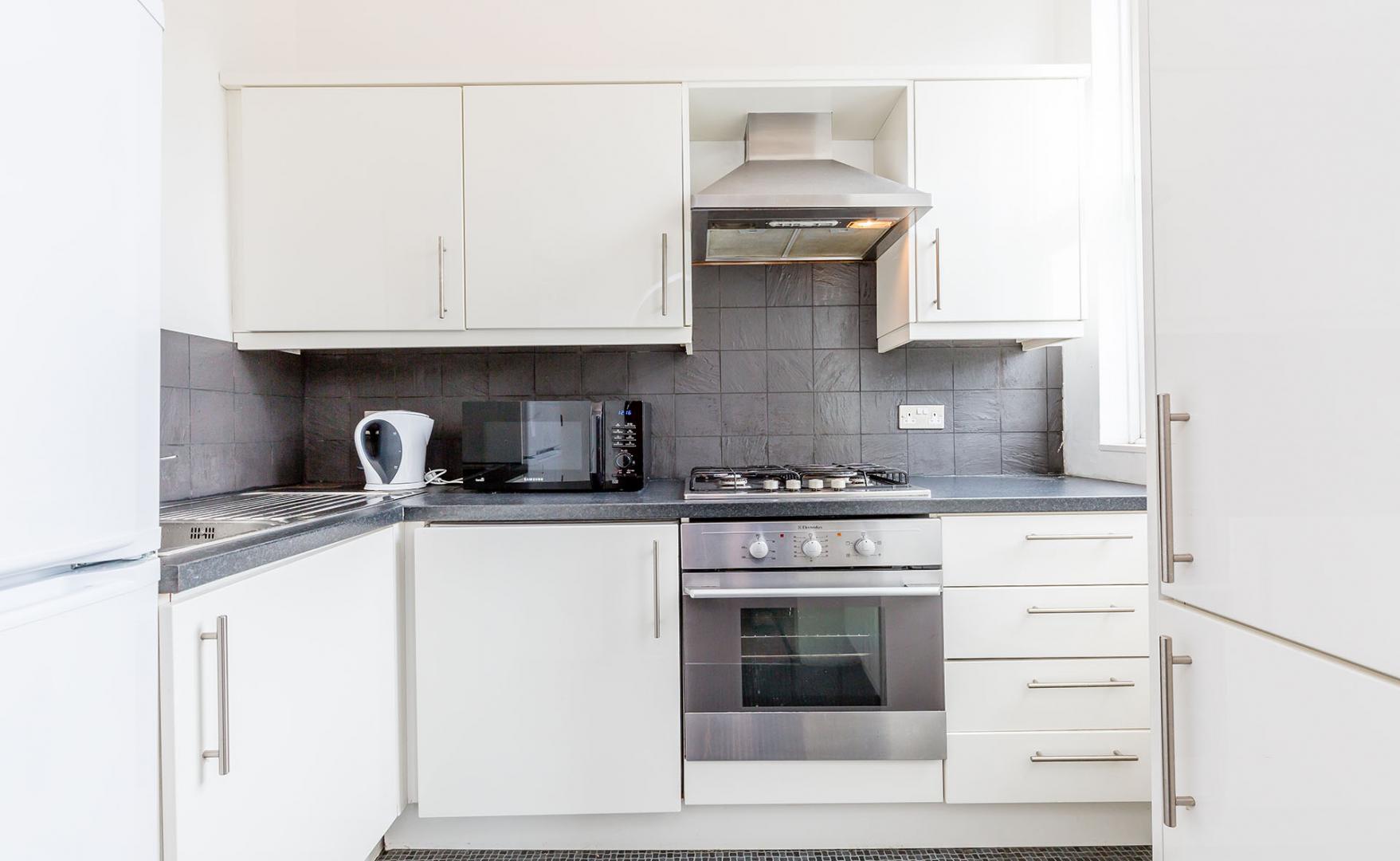 			Private Roof Terrace, 3 Bedroom, 1 bath, 1 reception Flat			 Claremont Road, CRICKLEWOOD