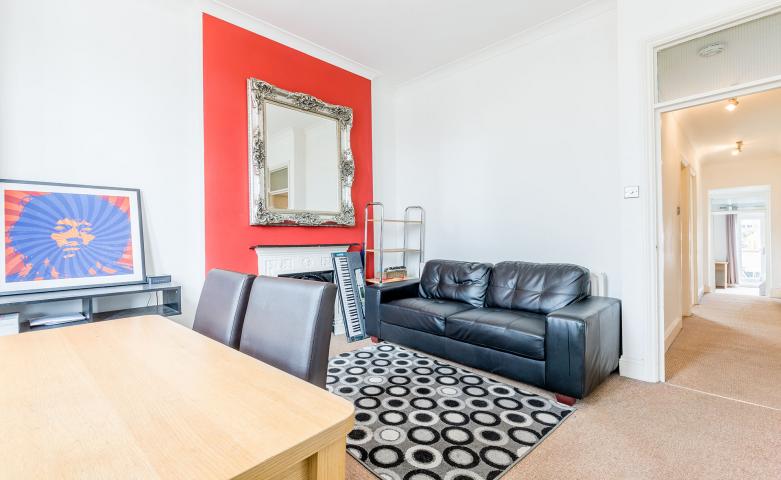 			Private Roof Terrace, 3 Bedroom, 1 bath, 1 reception Flat			 Claremont Road, CRICKLEWOOD