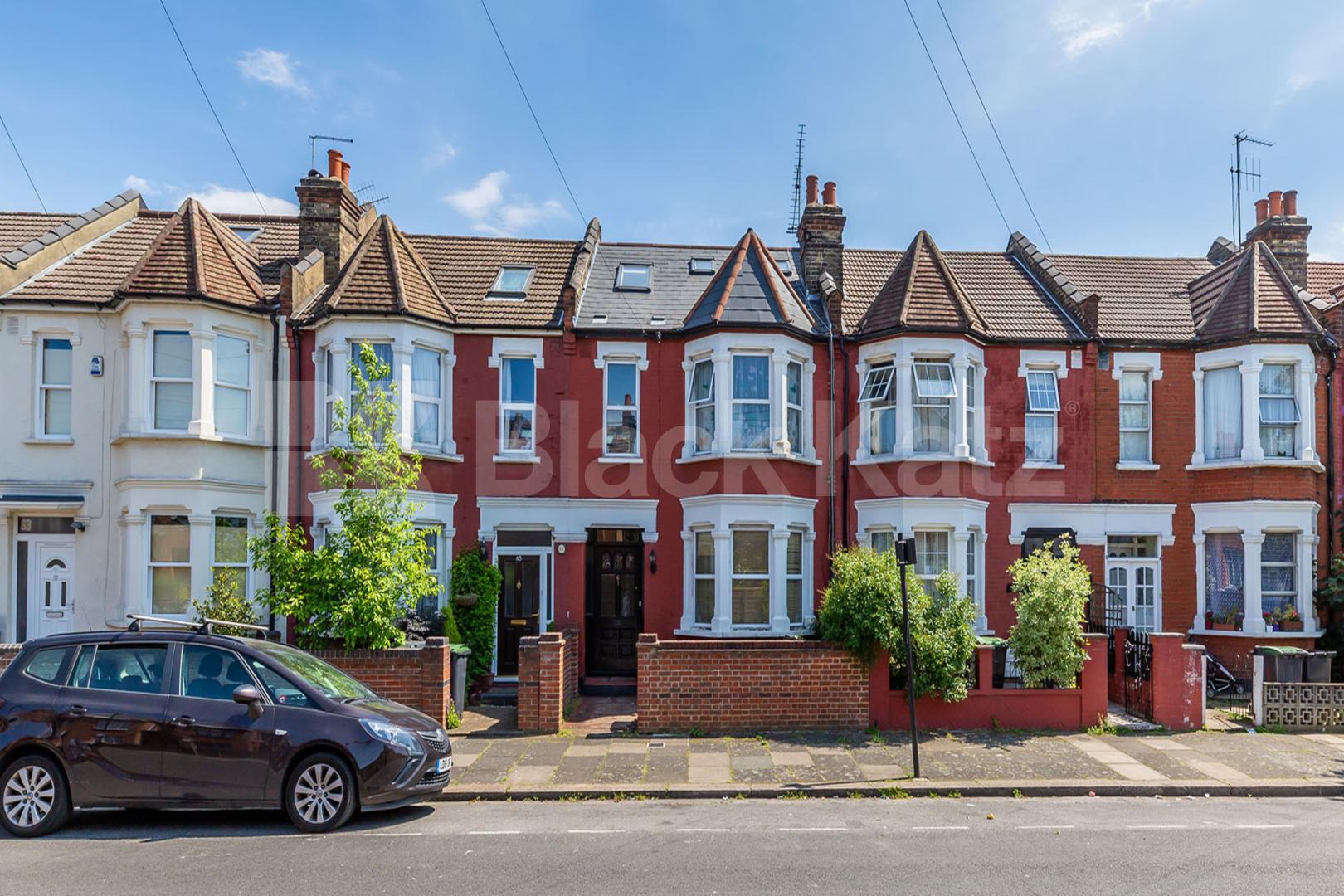 Bright and modern spacious house boasting solid oak flooring and two receptions Sandford Avenue , Wood Green / White Hart Lane