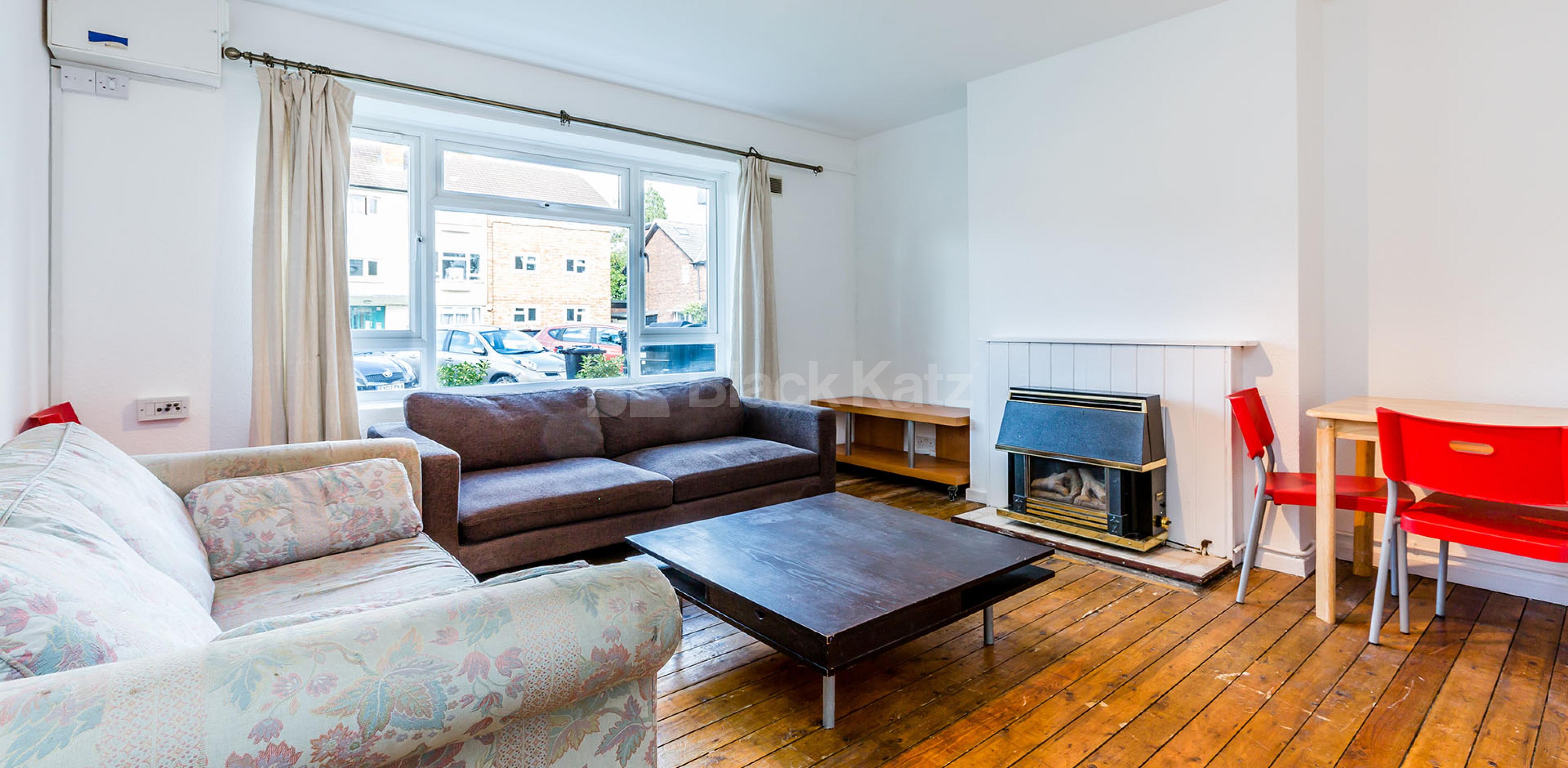 Fantastic spacious two double bed flat mins to shops and transport. Boyton Close, Crouch End N8