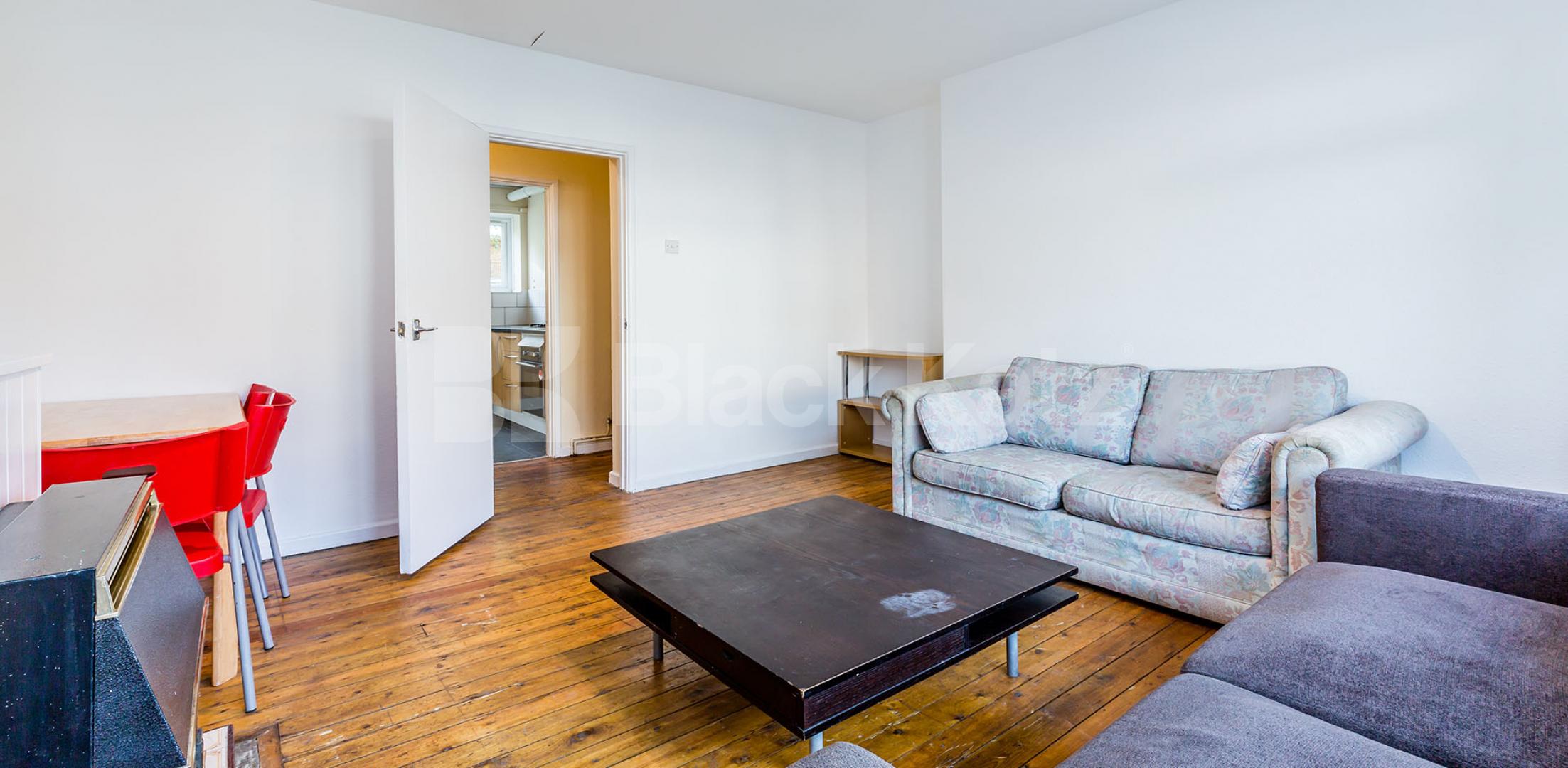 Fantastic spacious two double bed flat mins to shops and transport. Boyton Close, Crouch End