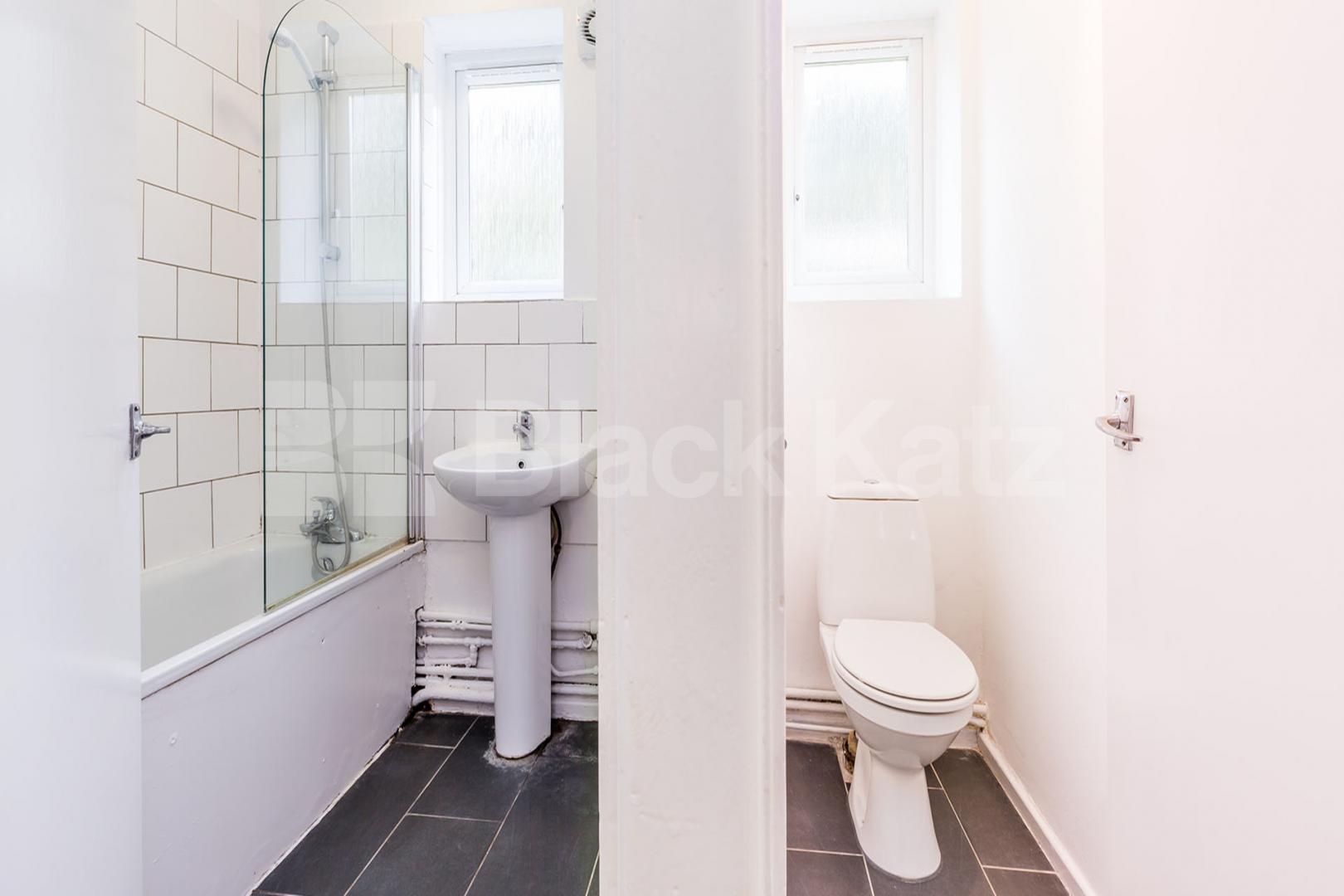 Spacious 3 bedroom property suited for 2 sharers or family Boyton Close, Crouch End