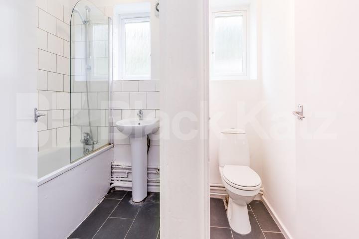 Spacious 3 bedroom property suited for 2 sharers or family Boyton Close, Crouch End