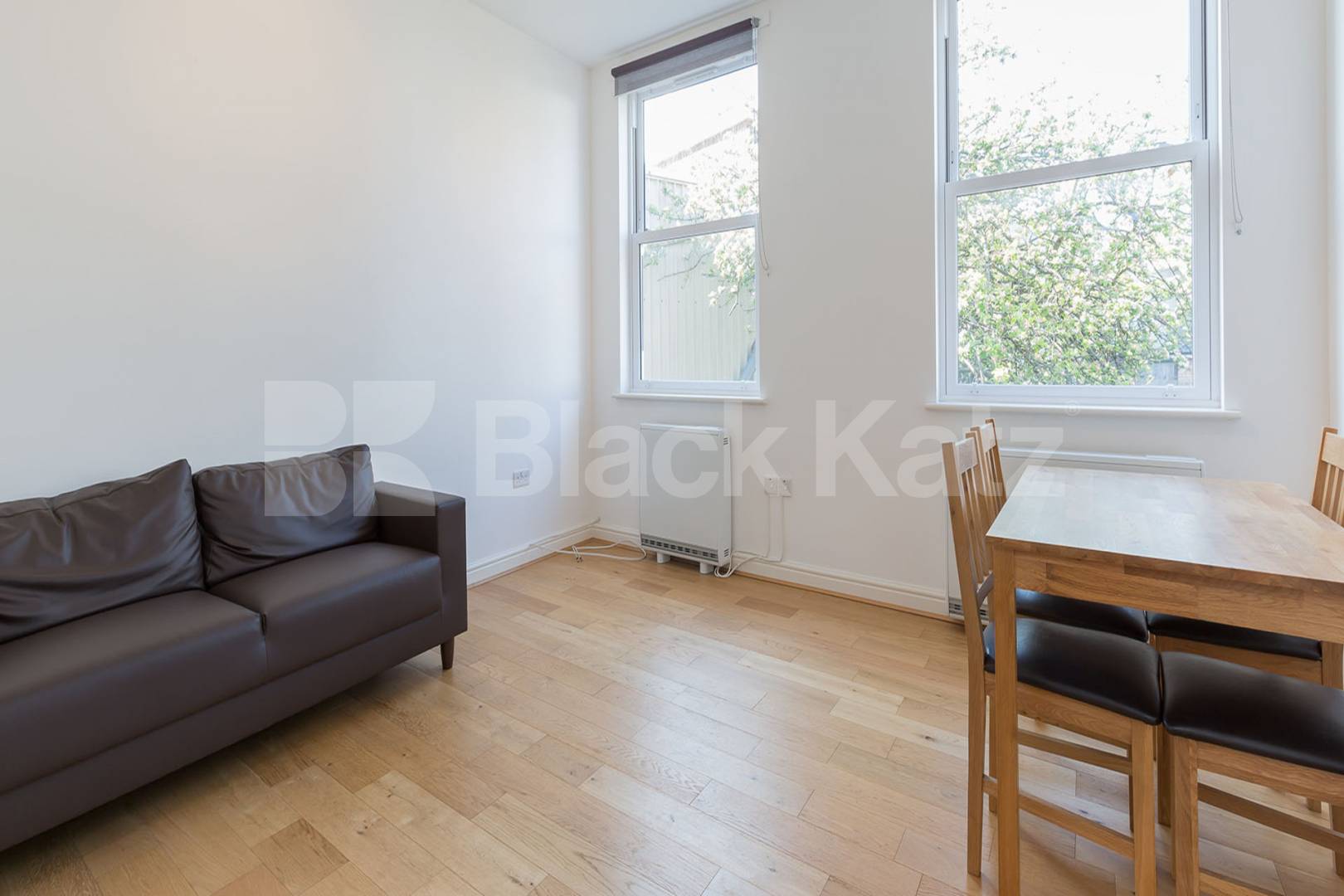 Located in a large detached conversion located minutes from Caledonian station  Hillmarton Road, Islington / Caledonian Road