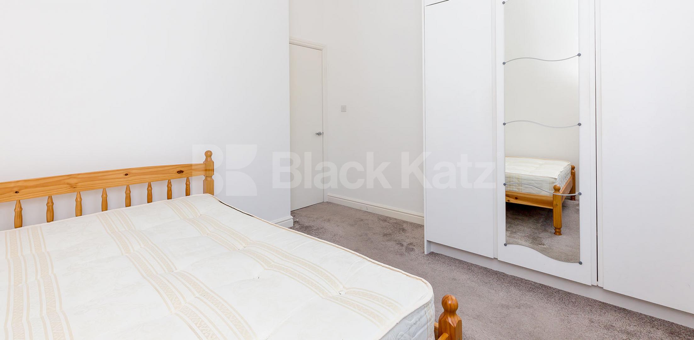 			LARGE 4 BED & LOUNGE, 4 Bedroom, 1 bath, 1 reception Apartment			 Annette Road, HOLLOWAY N7