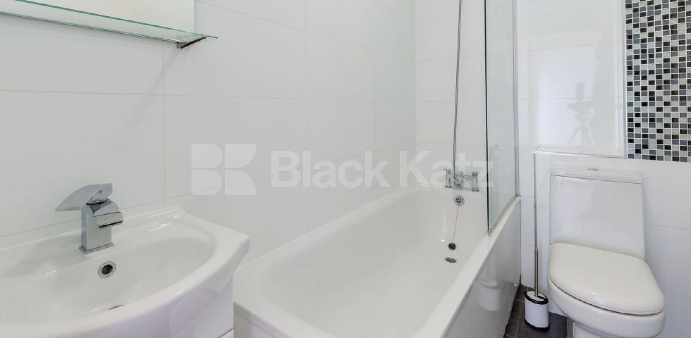 			NEWLY REFURBISHED!, 2 Bedroom, 1 bath, 1 reception Flat			 Hillmarton Road, CALEDONIAN ROAD