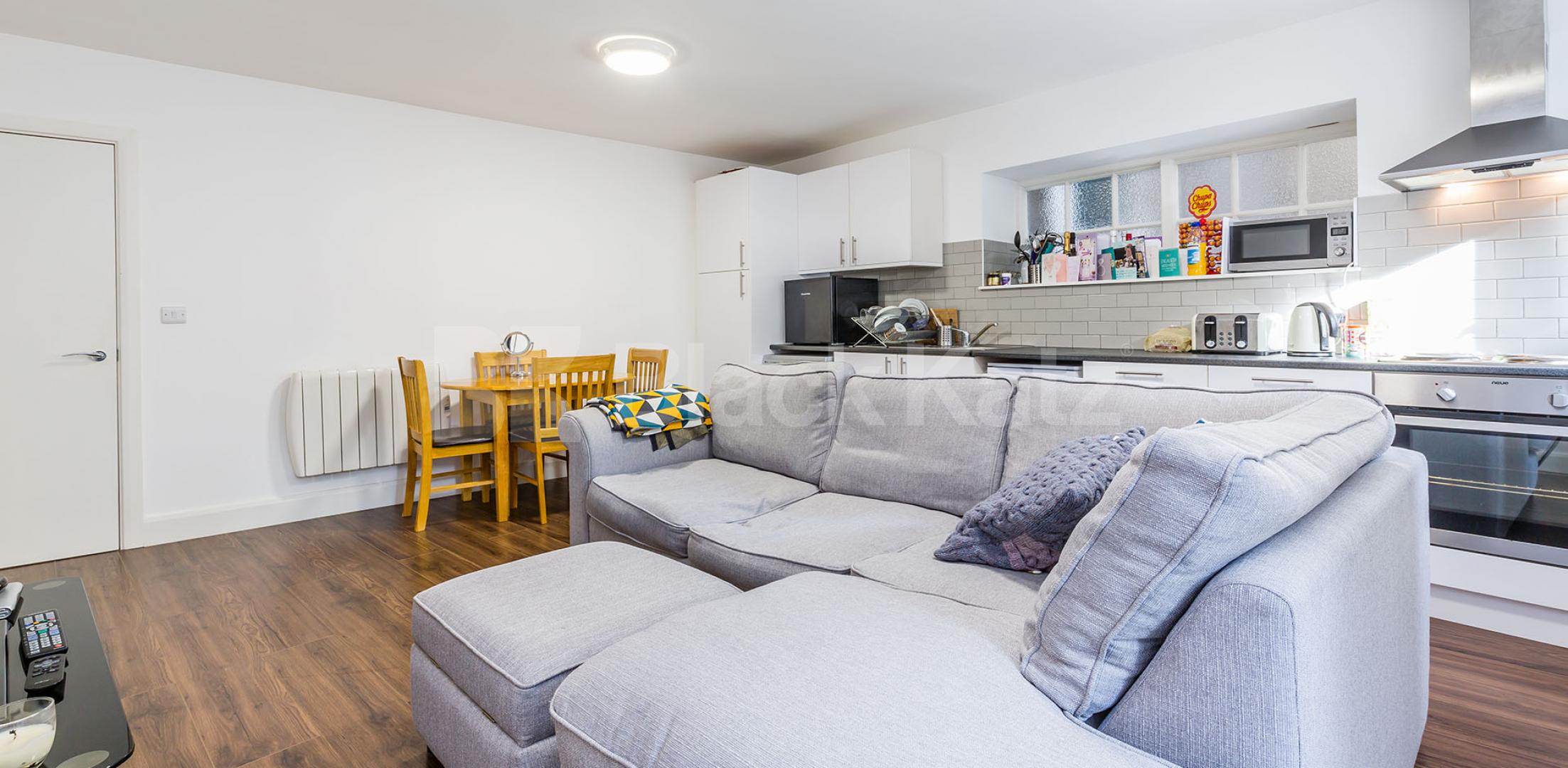 			FANSTASTIC NEW INSTRUCTION!, 1 Bedroom, 1 bath, 1 reception Ground Floor Flat			 Elder Avenue, Crouch End