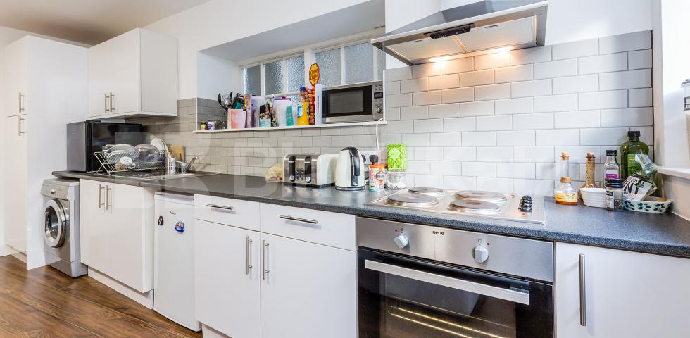 			FANSTASTIC NEW INSTRUCTION!, 1 Bedroom, 1 bath, 1 reception Ground Floor Flat			 Elder Avenue, Crouch End