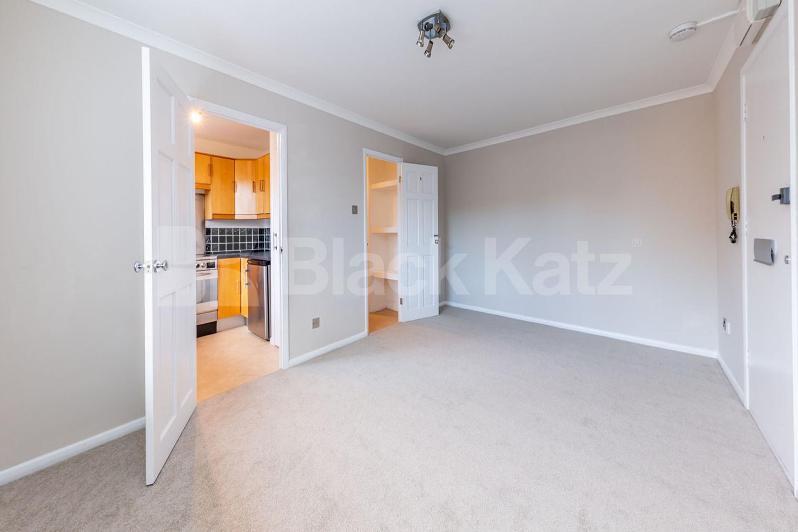 large self contained studio with separate kitchen  Cambridge Gardens, Muswell Hill