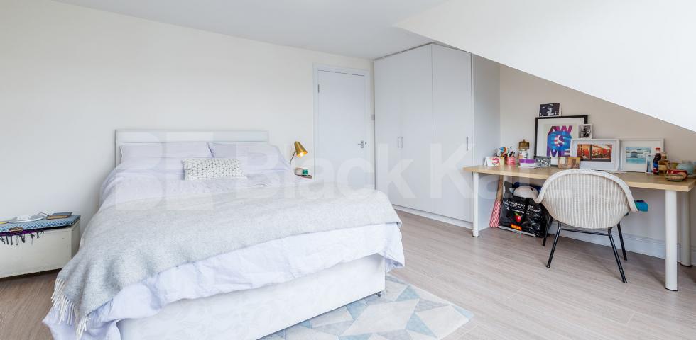 			NEW, 4 Bedroom, 2 bath, 1 reception Flat			 Moray Road, FINSBURY PARK-STROUD GREEN