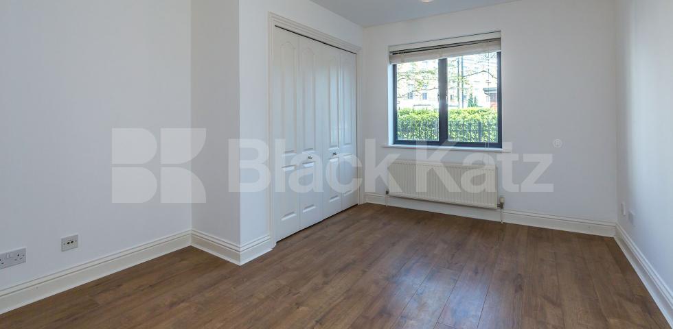 			NEW , 2 Bedroom, 1 bath, 1 reception Flat			 Tollington Way, HOLLOWAY-ISLINGTON
