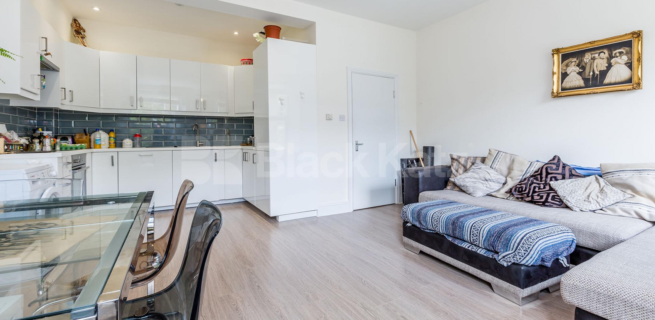 			NEW INSTRUCTION!, 1 Bedroom, 1 bath, 1 reception Apartment			 WHITE ROW E1, LIVERPOOL STREET-SPITALFIELDS-SHOREDITCH