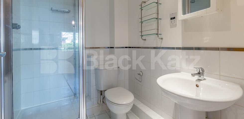 			NEW , 2 Bedroom, 1 bath, 1 reception Flat			 Tollington Way, HOLLOWAY-ISLINGTON