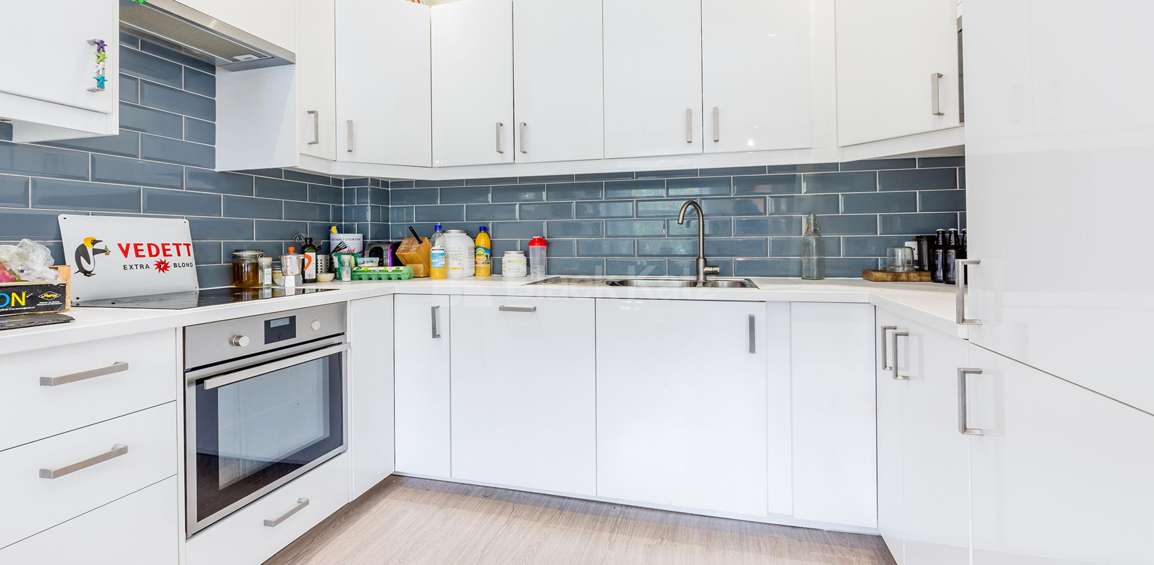 			NEW INSTRUCTION!, 1 Bedroom, 1 bath, 1 reception Apartment			 WHITE ROW E1, LIVERPOOL STREET-SPITALFIELDS-SHOREDITCH E1