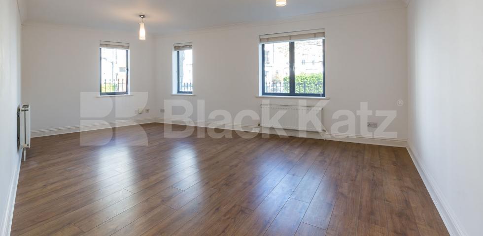 			NEW , 2 Bedroom, 1 bath, 1 reception Flat			 Tollington Way, HOLLOWAY-ISLINGTON