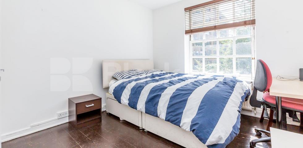 			PERFECT FOR 3 SHARERS!, 2 Bedroom, 1 bath, 1 reception Flat			 Cromer Street, KINGS CROSS