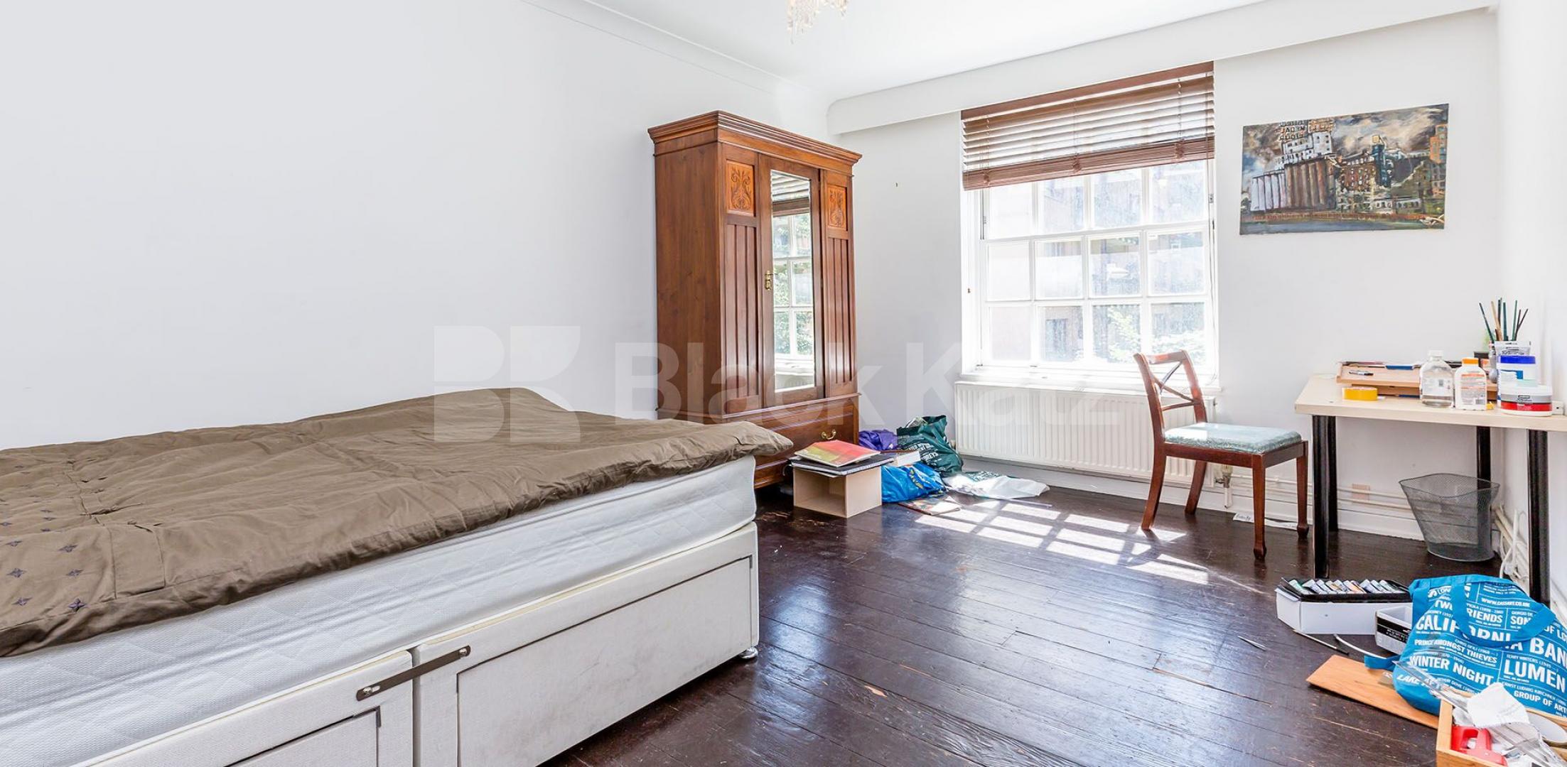 			PERFECT FOR 3 SHARERS!, 2 Bedroom, 1 bath, 1 reception Flat			 Cromer Street, KINGS CROSS