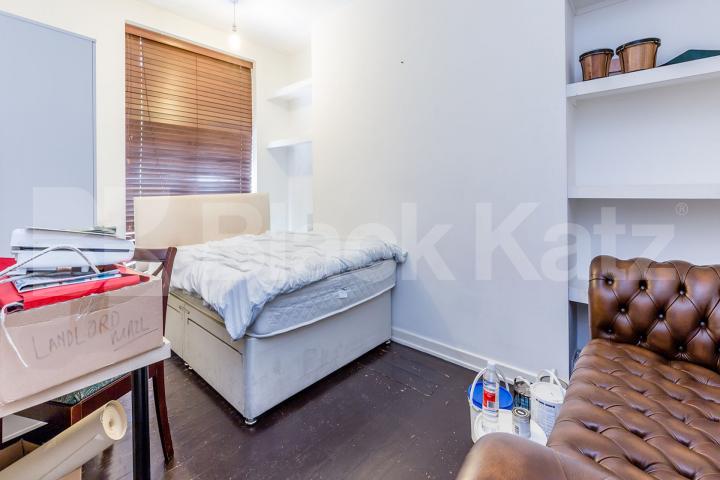 Located in a prime location in Bloomsbury close to all major universities  Cromer Street, Kings cross